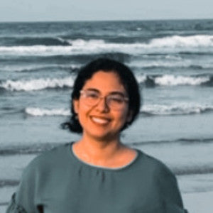 <strong>Milagros M</strong>